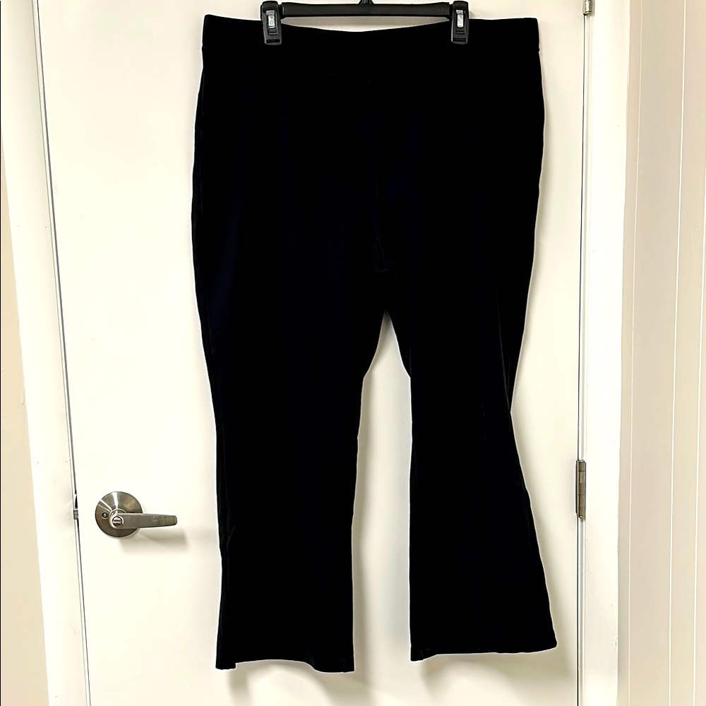 Roaman’s women’s pants 24W petite, black NWOT
